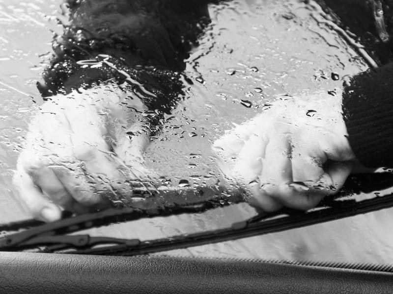 How to Avoid a Bad Tint Job? - Auto Glass Express: Windshield